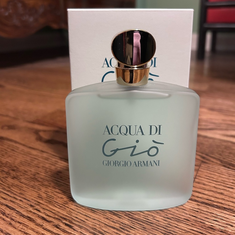 Acqua di Gio nwot women’s perfume 3.4 fl oz retired out of production NWOT